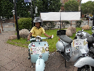 LondonVespa 473 (800x600).jpg